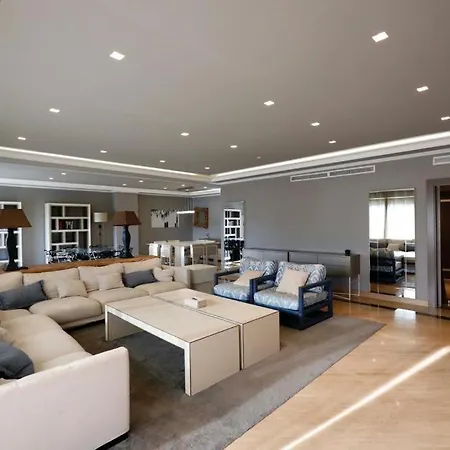 Luxurious Penthouse *