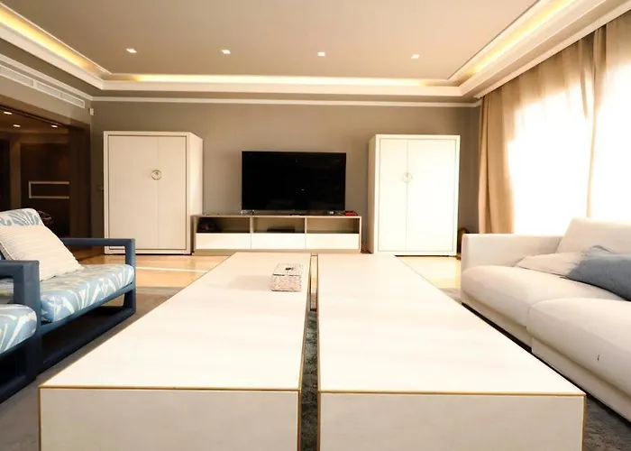 Luxurious Penthouse Μαρμπέλλα
