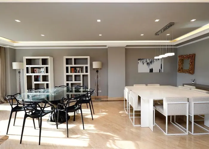 Luxurious Penthouse * Μαρμπέλλα