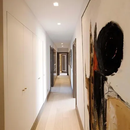 Luxurious Penthouse アパート